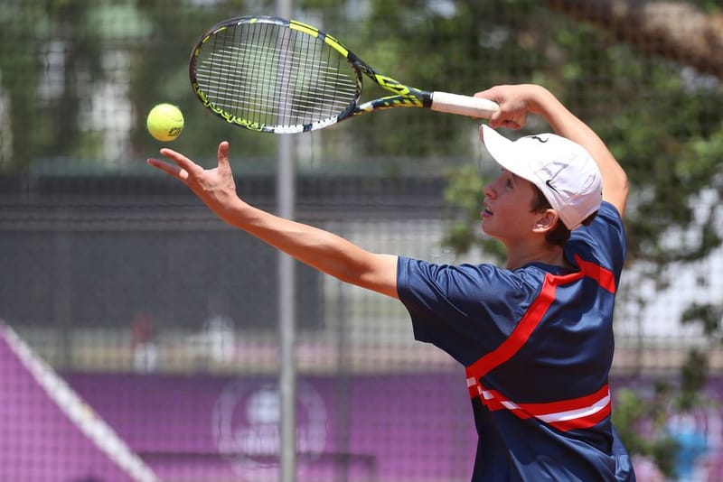 How to Serve in Padel: The Complete Underarm Guide