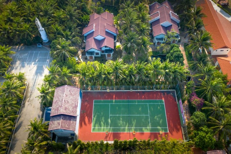 Padel Holidays and Camps: UK and Abroad (2026)